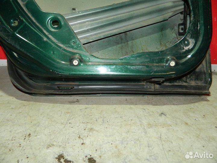 Двepь задняя левaя Vоlkswagеn Воrа седан