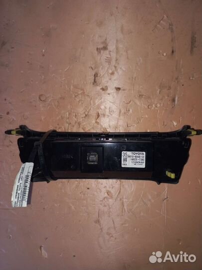 Блок управления климатической установкой Toyota