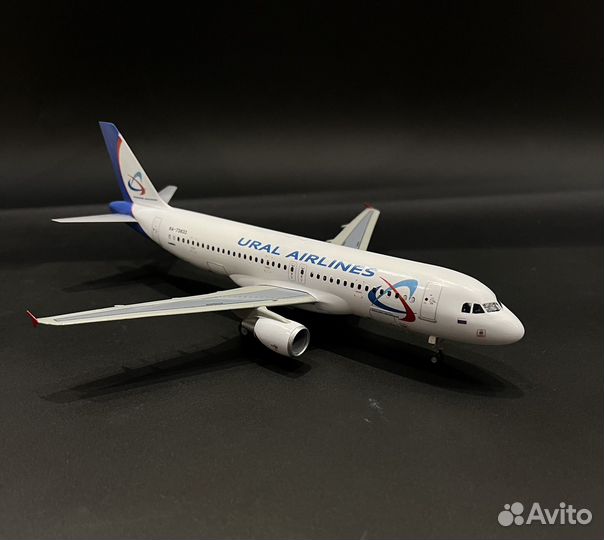 Модель самолета airbus a320 Ural airlines аэробус