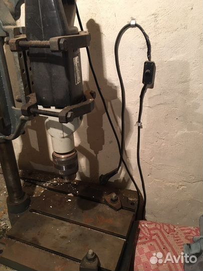 Сверлильный станок: дрель иэ-1035э + пресс к ней