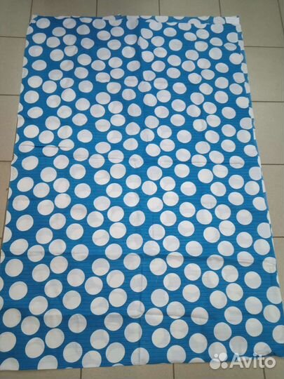 Отрез ткани горох