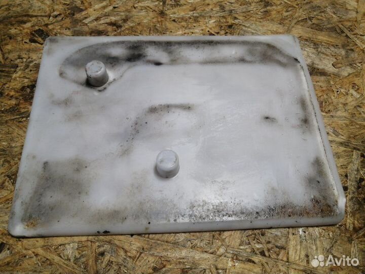 Площадка аккумулятора Toyota Land Cruiser Prado