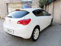 Opel Astra 1.6 AT, 2012, 177 000 км, с пробегом, цена 779 000 руб.