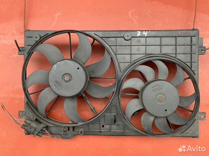 Вентилятор охлаждения радиатора Vw Touran BXE 2007