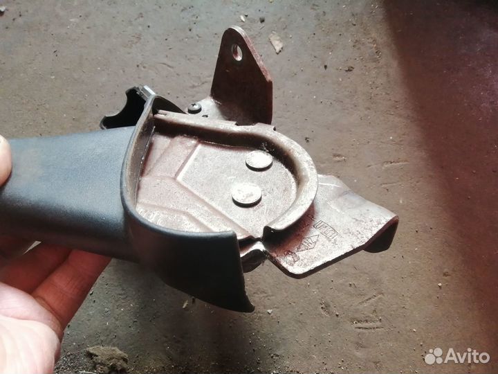 Рычаг ручника Renault Sandero Logan Duster Largus