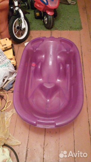 Детская ванночка с горкой для купания