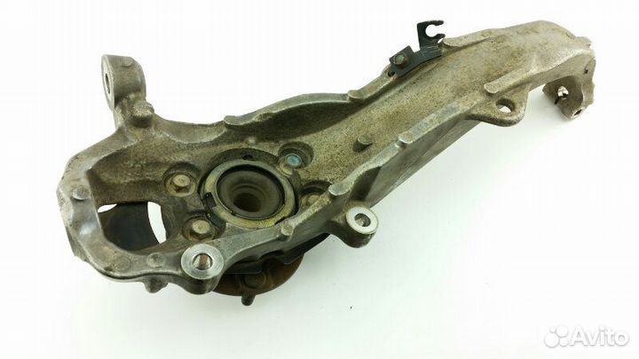 Ступица передняя левая Infiniti M35 Y50 VQ35 2010