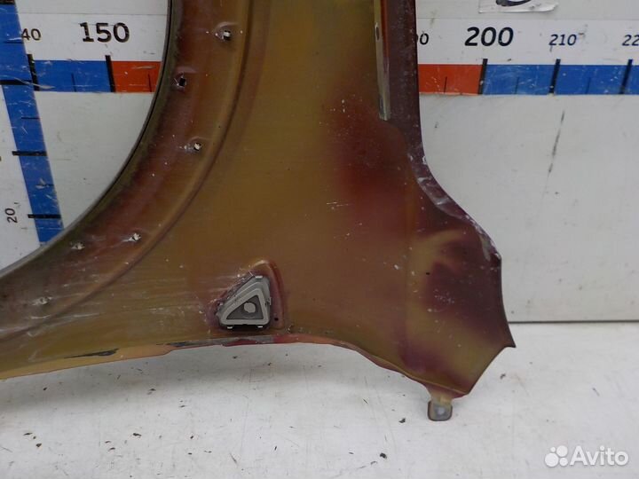 Крыло переднее правое Chevrolet Captiva (C100) 200