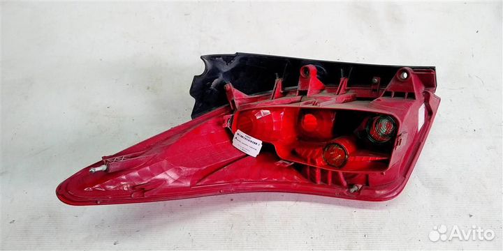 Фонарь задний правый Peugeot 308