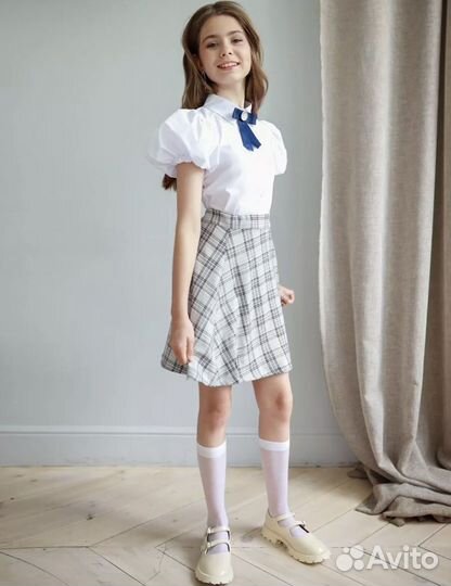 Новая нарядная школьная блузка для девочки 134-146