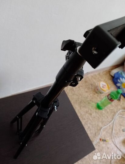 Стойка для телефона