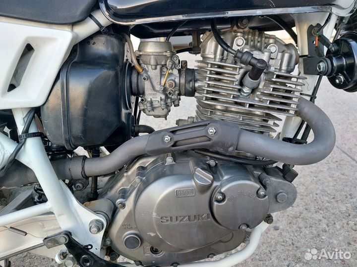 Suzuki djebel 200