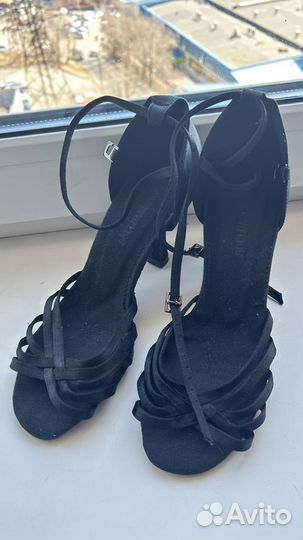 Бальные туфли латина