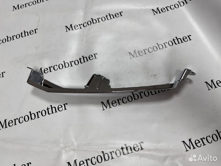 Молдинг хром решётки бампера левый Мерседес 212 63