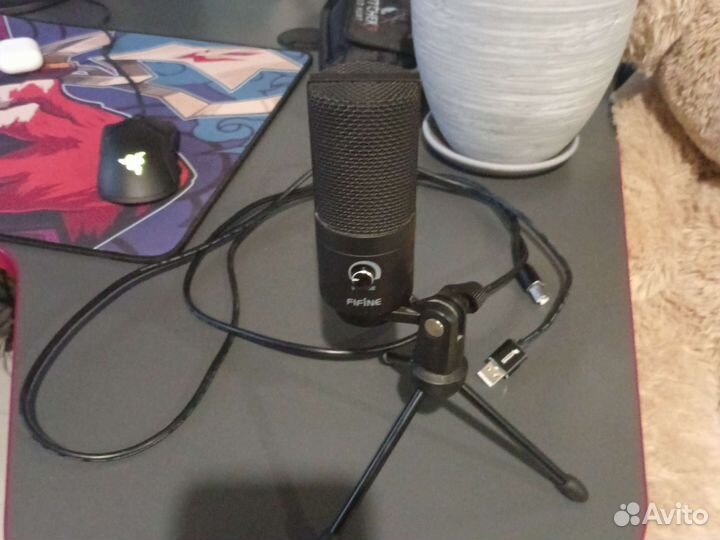 Микрофон студийный fifine k680