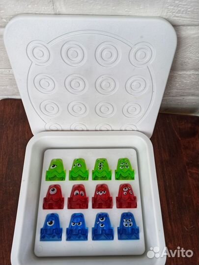 Игра настольная Монстры Каннибалы. Бондибон.Дост