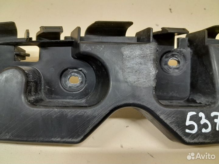 Кронштейн переднего бампера левый Renault Duster 2