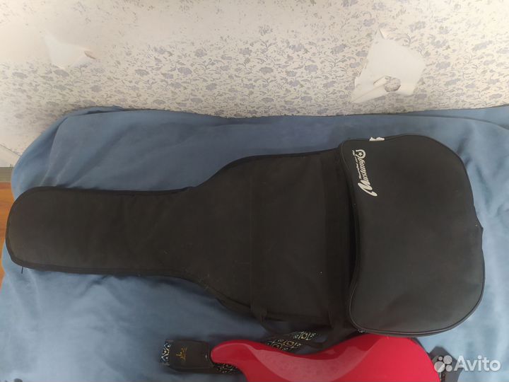 Электрогитара Squier bullet strat