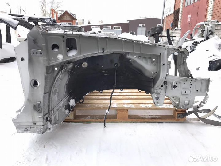 Передняя часть автомобиля Toyota Windom (MCV30) 2