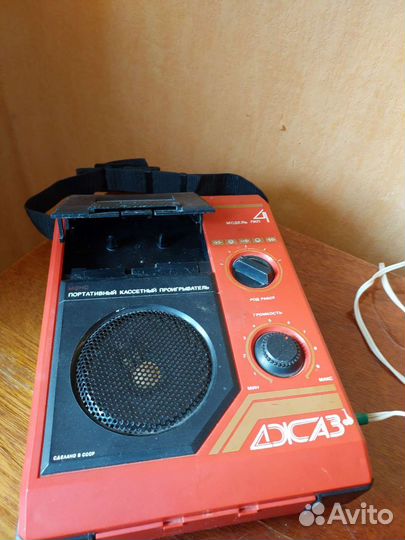 Кассетный магнитофон