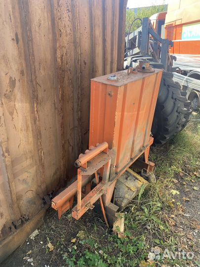 Гидробак с распеделителем маз камаз