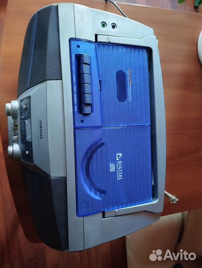 Магнитофон samsung