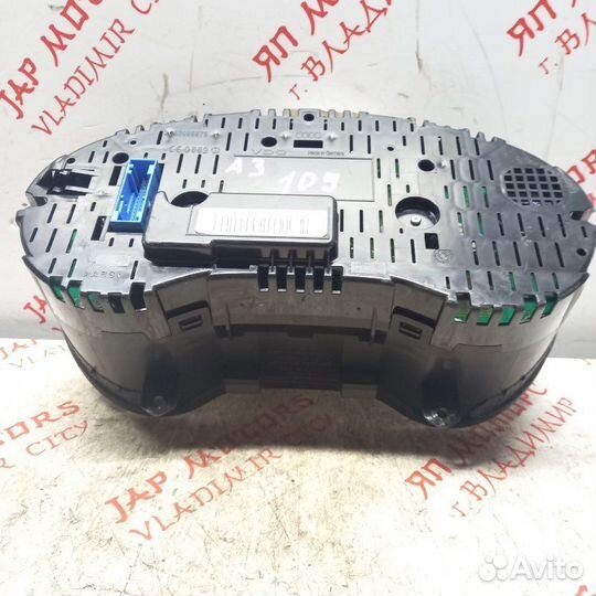 Щиток приборов Audi A3 8P BSE 1.6 2008