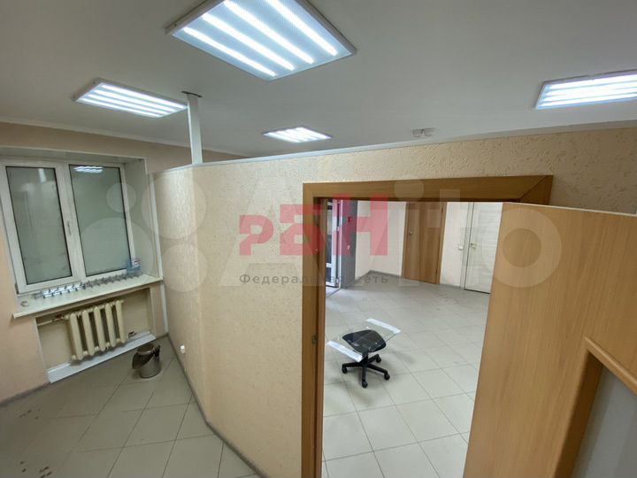 Стрит-ритейл на Карла Маркса