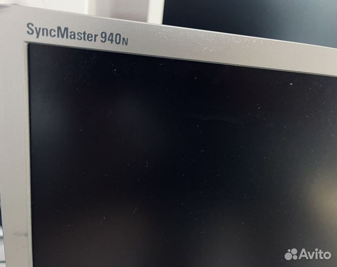 Монитор Samsung SyngMaster 940 N
