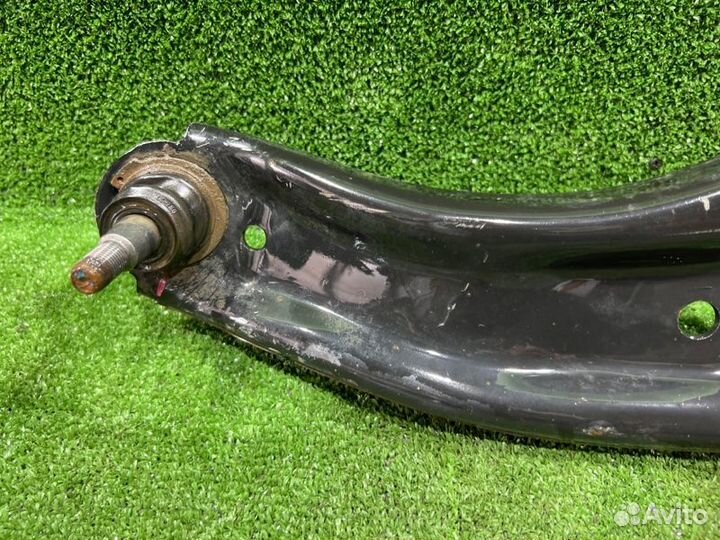 Рычаг подвески передний правый Hyundai Solaris