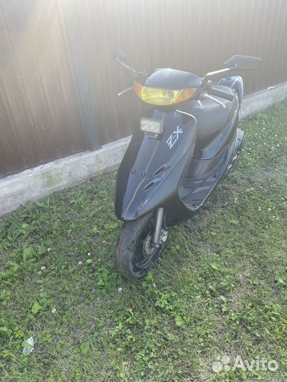 Продам скутер хонда дио