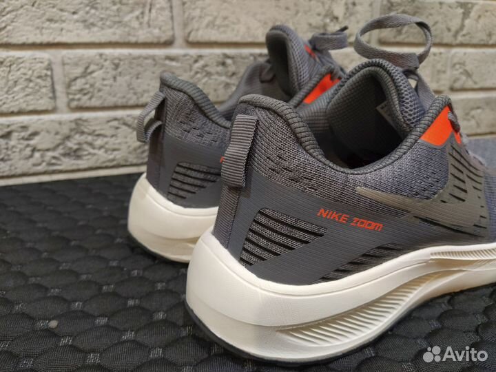 Кроссовки Nike zoom