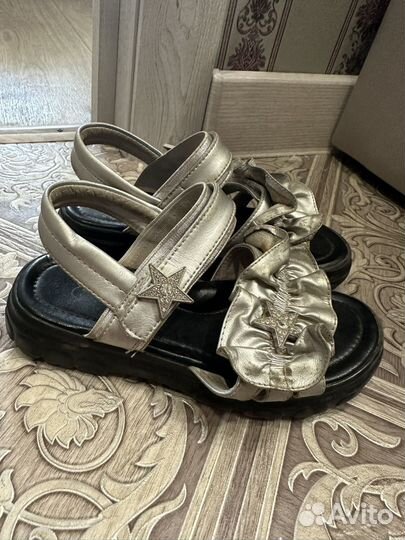Сандали 29