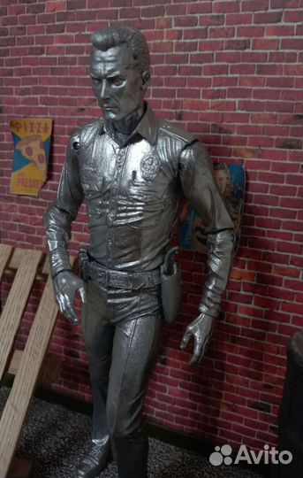 Фигурка терминатор