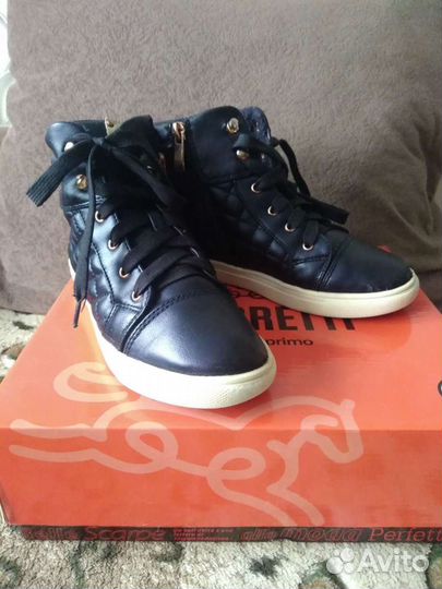 Ботинки осенние р.33