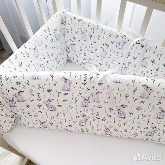 Новый комплект в кроватку. Бортики