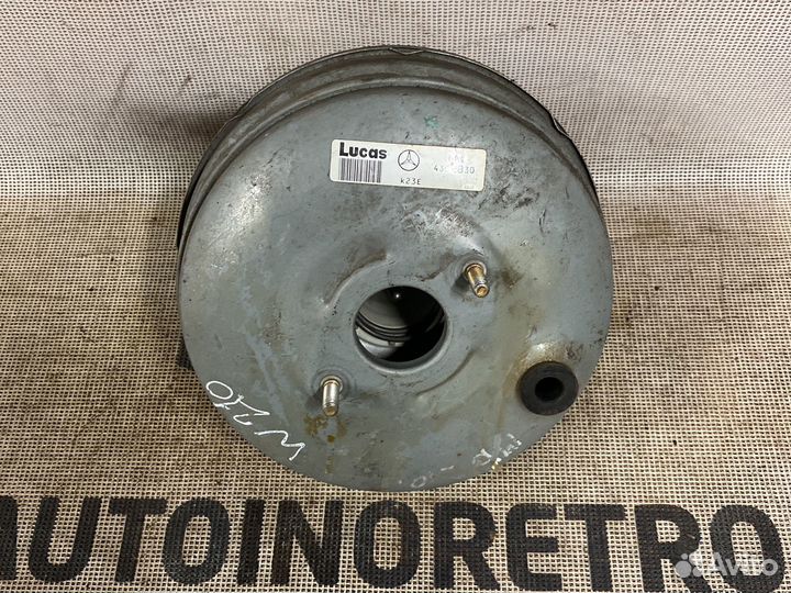 Тормозной вакуумник Mercedes W210 A0044302830