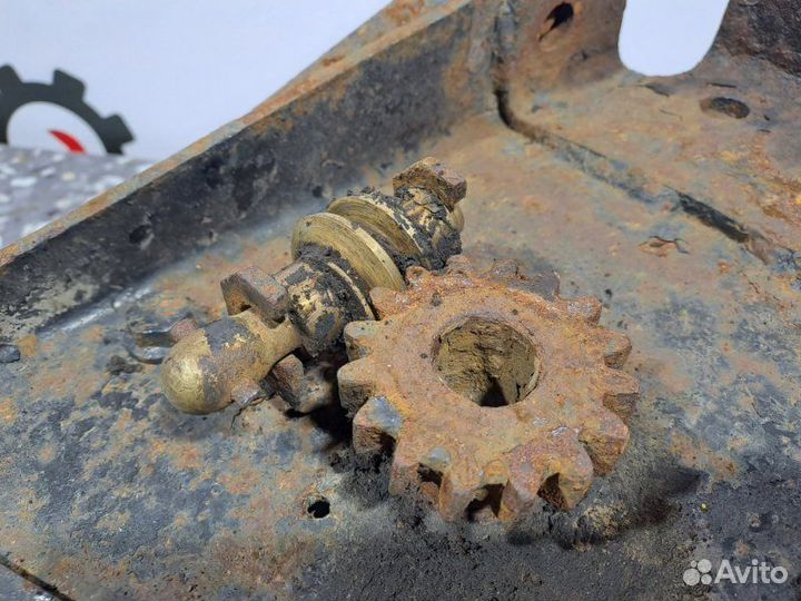 Механизм подъема запасного колеса Mercedes-Benz