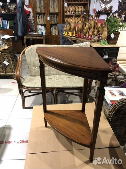 Угловой стол