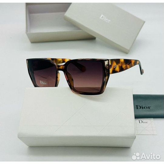 Очки Dior солнцезащитные женские
