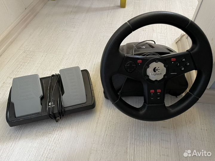 Руль logitech formula vibration с педалями