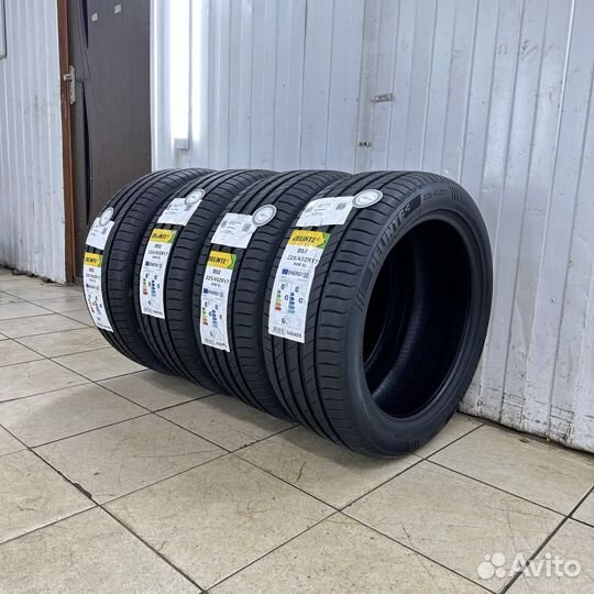 Delinte DS2 215/55 R17