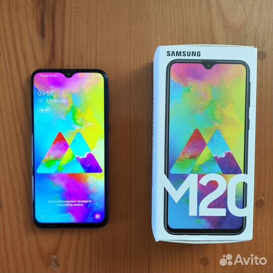 Телефон Samsung