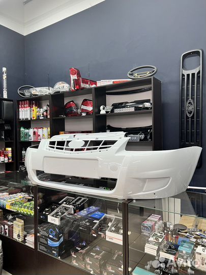 Передний бампер на priora в цвет