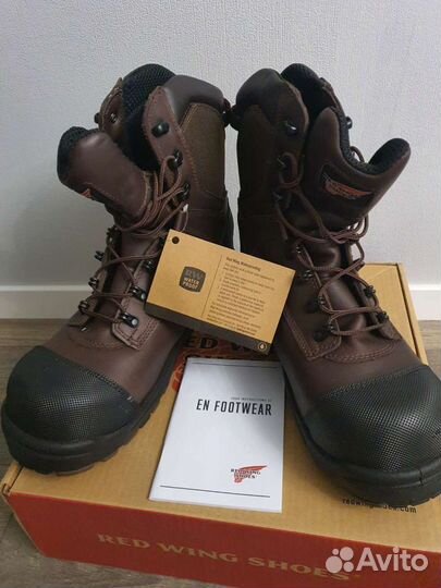 Red wing work boots best sale near me