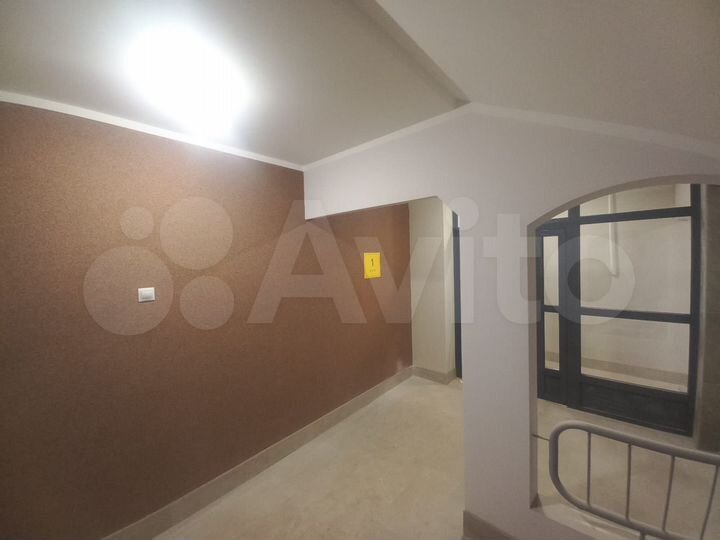 2-к. квартира, 58 м², 4/10 эт.