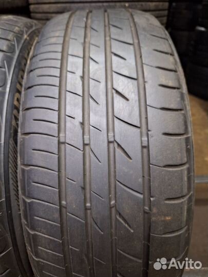 Bridgestone Playz PX 215/55 R17 94V