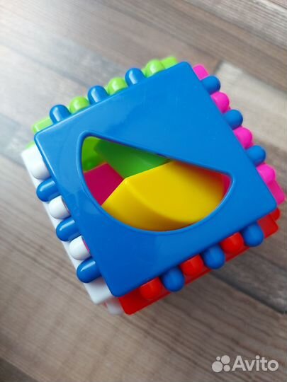 Развивающие игрушки