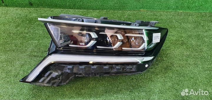 Фара левая Kia Sorento