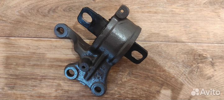 Опора двигателя (акпп) Мазда, левая